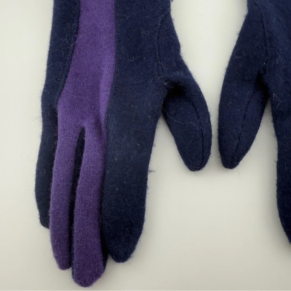 Echo Purple Gloves